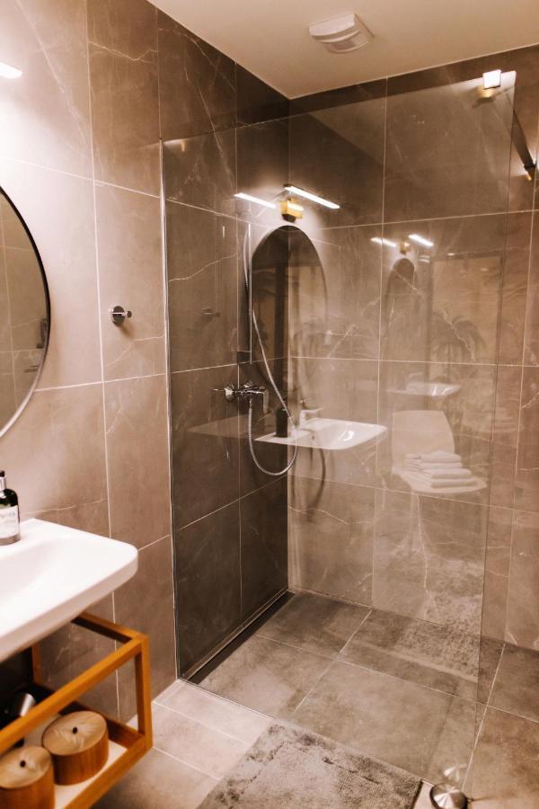 Design Apartman - Free Parking Szeged Extérieur photo